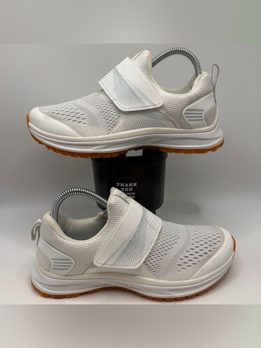 🚫SOLD - NO AVAILABLE White Cycling Shoes Size US 7 EU 38 SPD Cleats Hook Loop